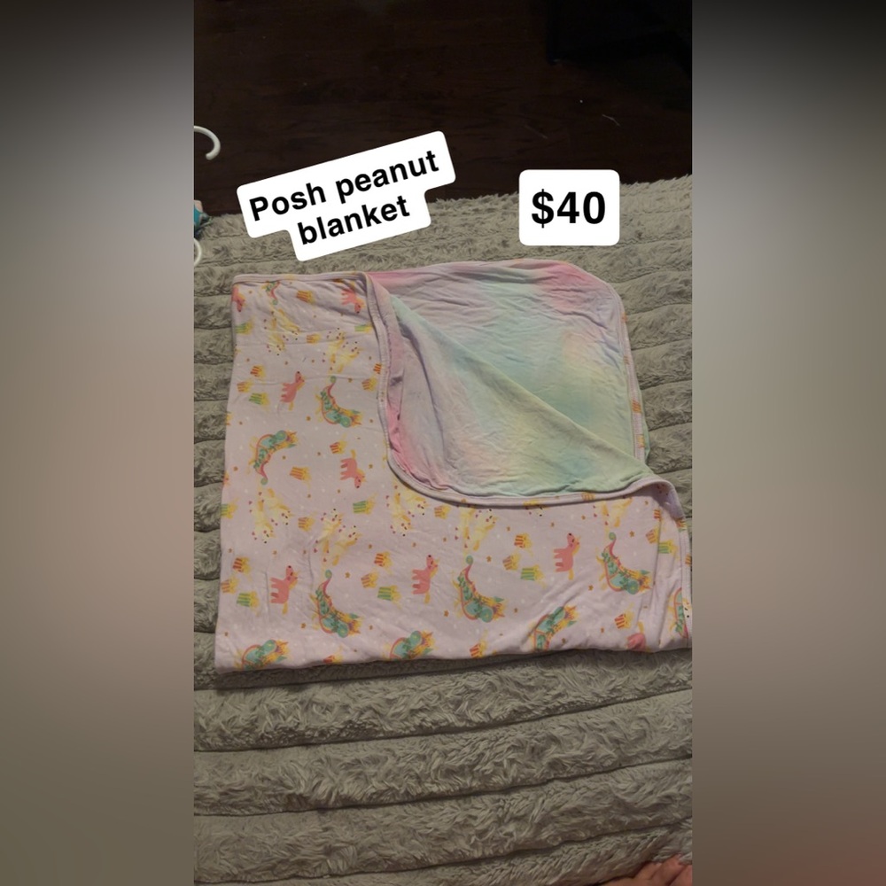 Posh peanut blanket